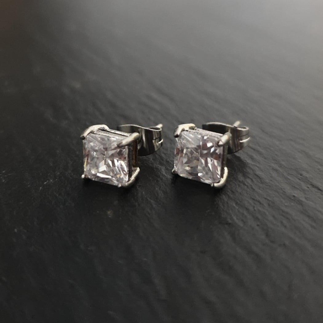 S. Steel Ohrstecker mit Kristall - 7mm/ CC Kristallklar