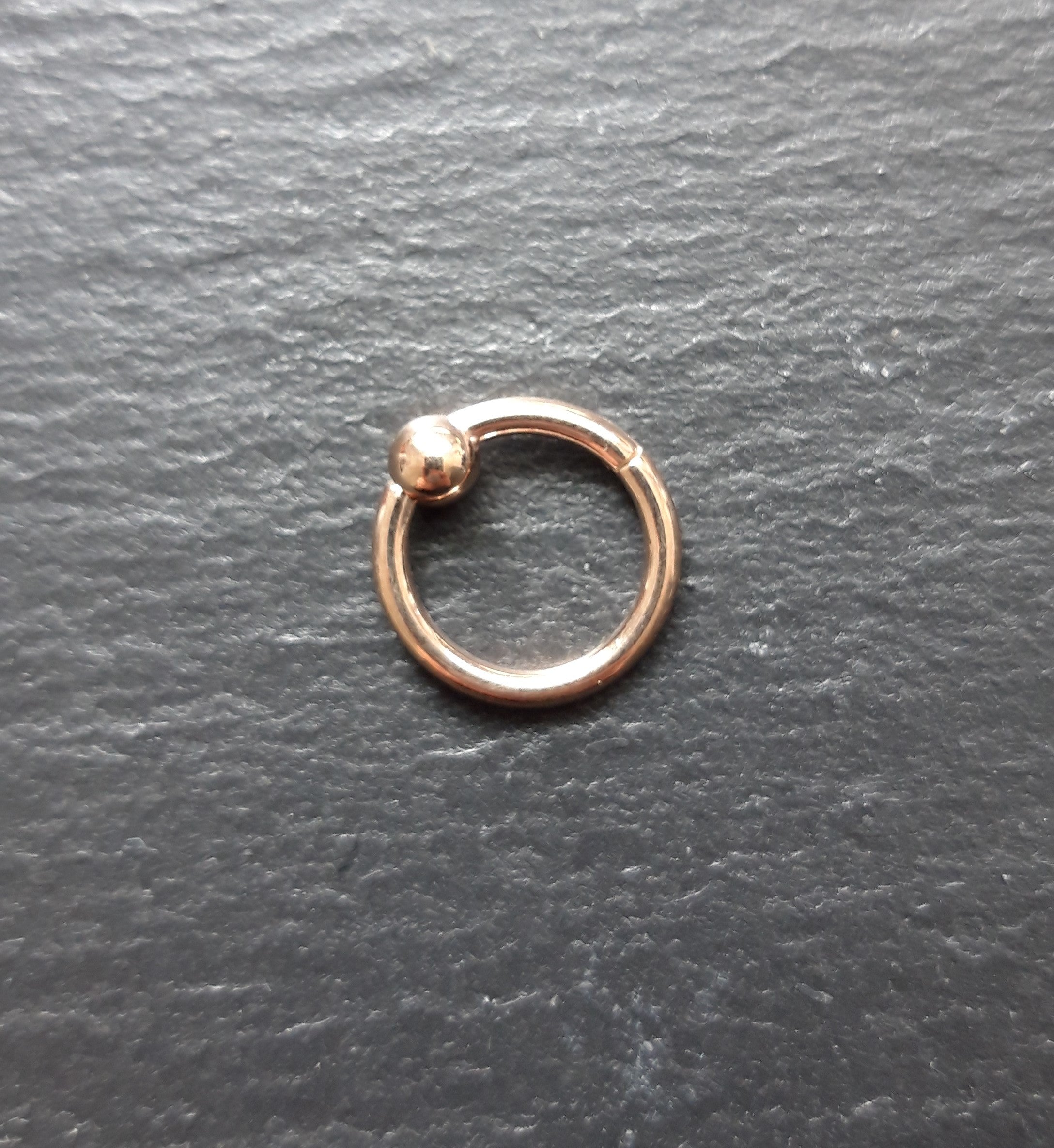 18K Rose Gold Steel Segment Ring Clicker mit Kugel - Stärke 1.6mm