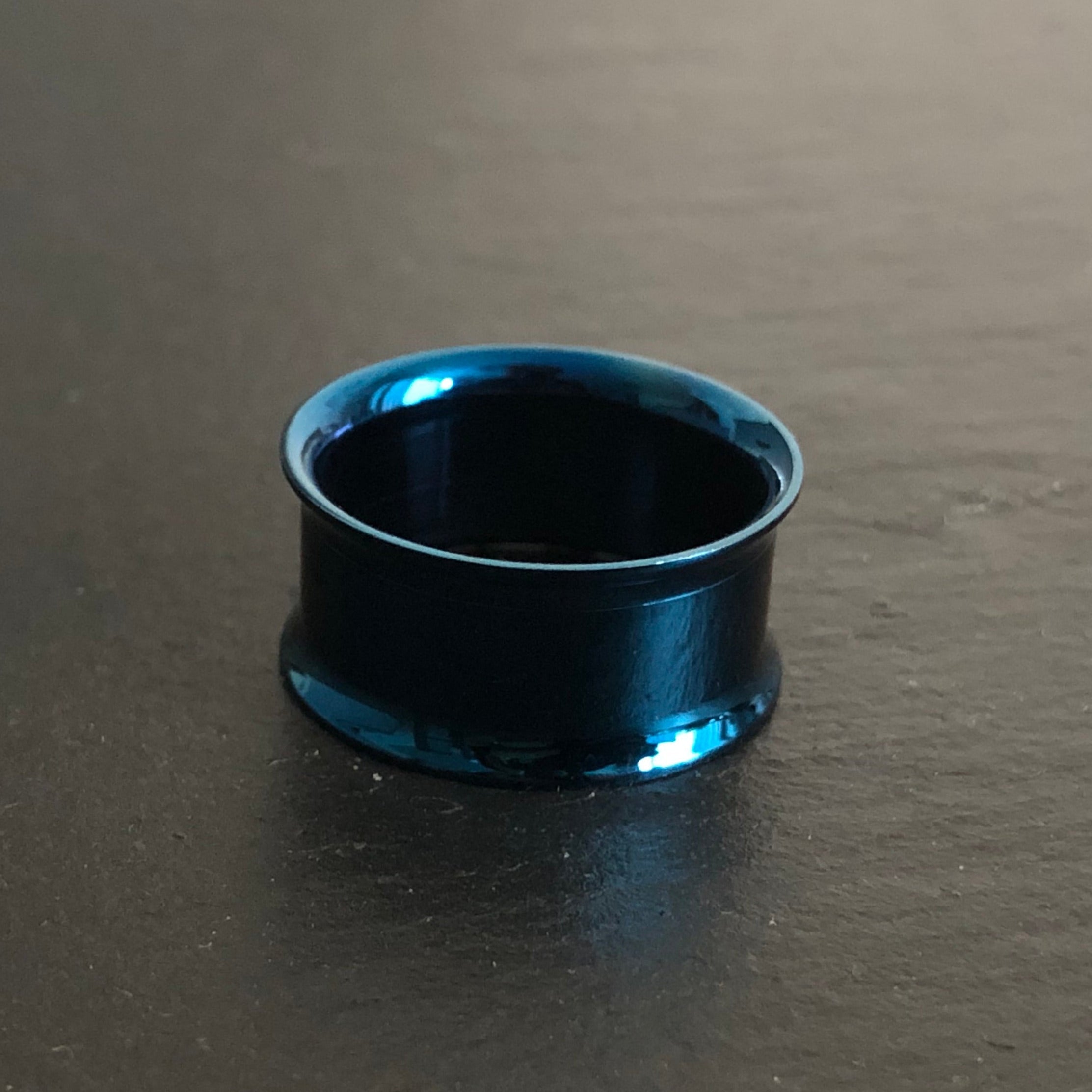 Blue Steel Double Flared Tunnel with internal thread - mirror polished