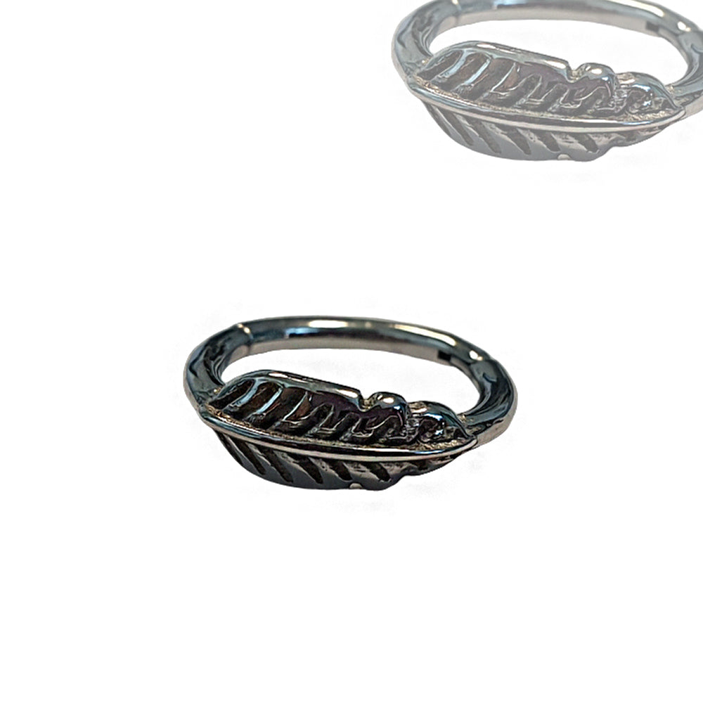 Steel segment ring clicker in leaf design - thickness 1.2mm x 8mm